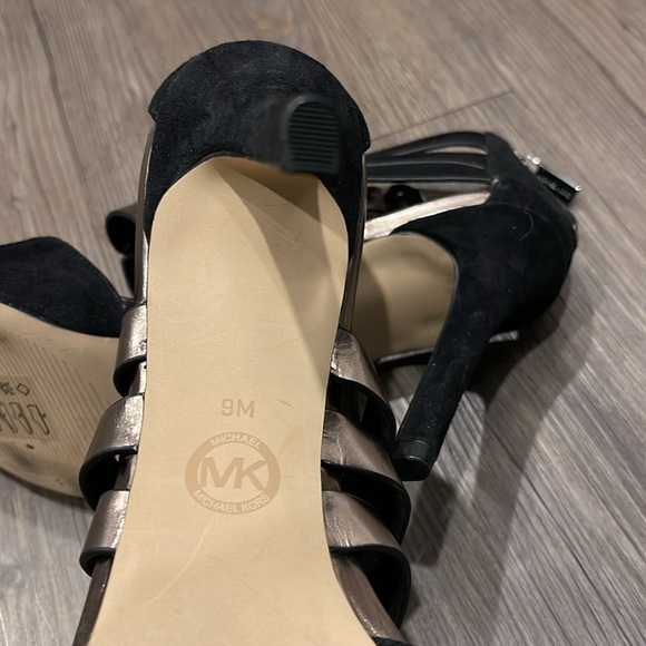 MICHAEL Michael Kors Cammie Back Zip Shooties Size 9 - Picture 7 of 9